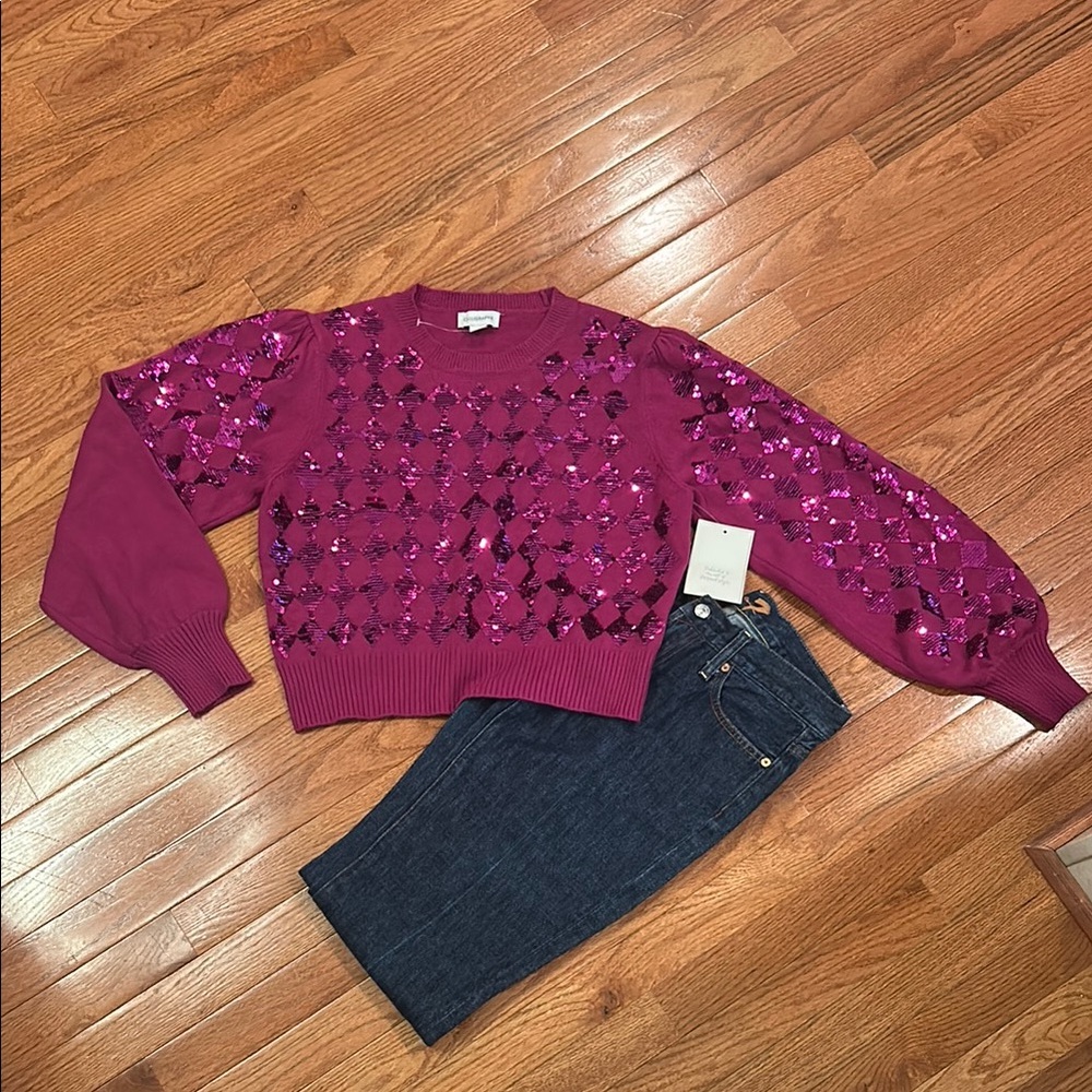 Women's Purple cropped Sweater with argyle sequin front size large